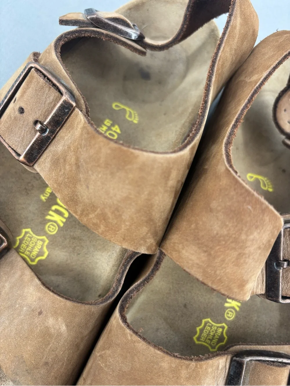 🤎 Birkenstock Arizona Suede Two-Strap Sandals – Tan/Taupe